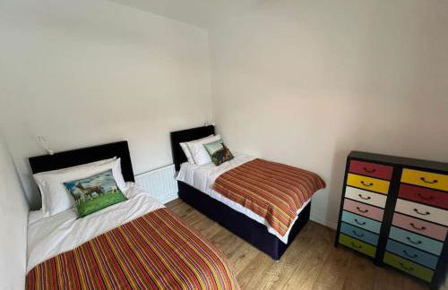 The Alpaca Farmhouse with hot tub and alpaca experience included - Foto 6