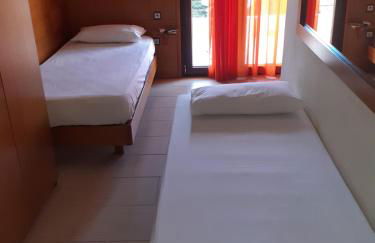 Telethrio - Photo 30