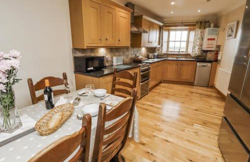 High Hemmel House - Foto 8