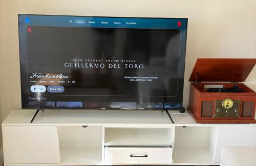 The Hayward Hearth, Serene 3BR Home, Cul-de-sac, Yard - Foto 16