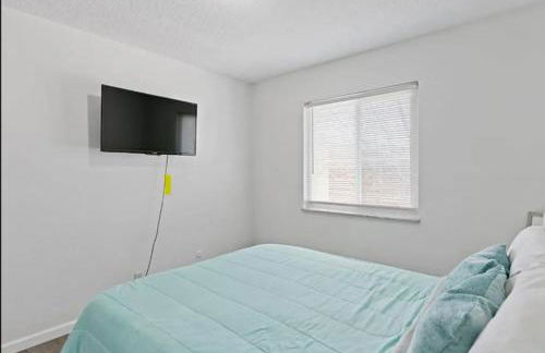 3-bedroom building in serene Saint Ann with WiFi, AC - Foto 2