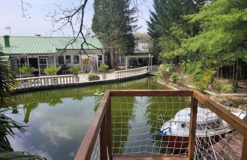 Bateau sur terre près du bassin - Foto 31