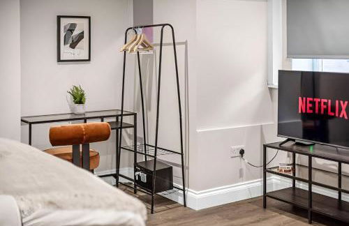 Cozy Studio Perfect Blend of Style & Convenience - Foto 4