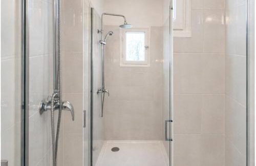 T3 de 35m2 - Plage de la Nartelle à 200m- piscine partagée -Parking - BBQ - 2 Chambres 2 Salle de bains pour un séjour calme & détente à quelques pas de la plage- Check-in 15h à 20h maximum- propriété le Rêve D'Azur Sainte Maxime - Foto 17