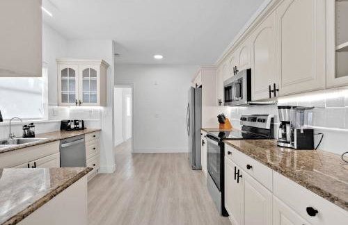 Renovated Villa with Heated Pool & Arcade, 5 Min to Pompano Beach - Foto 20