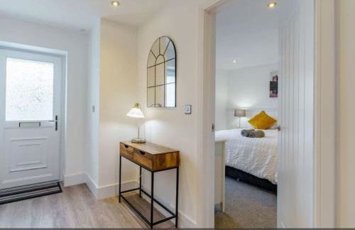 Tenby Heights, 5 en-suites, Parking & Garden - Photo 19