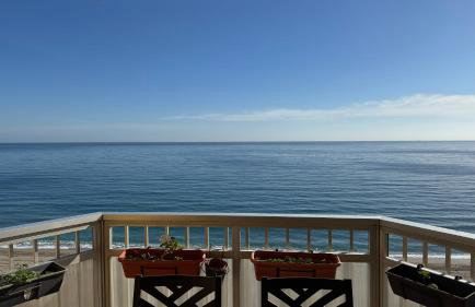 Tu Ventana al Mar Vistas Únicas, Diseño y Relax - Foto 19