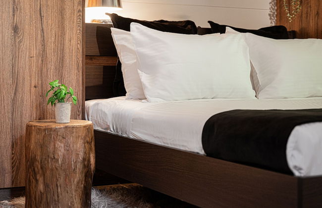 Hidden Stone Chalet - Photo 8