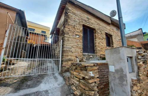 Casa inteira no centro de São Thomé das letras - Foto 16