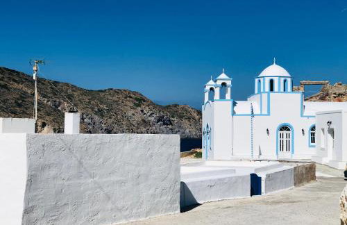 Salty Kisses and Sandy Toes, Seafront Syrmata Houses Authentic Milos Stay - Foto 9