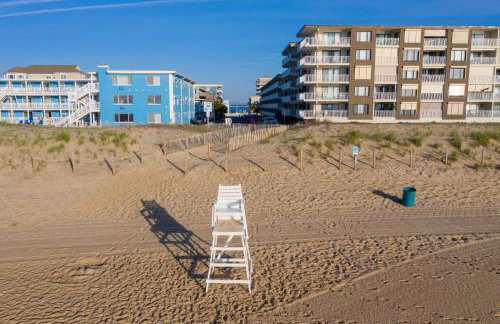 Ocean Block Condo 100 Steps From the Beach - Foto 26
