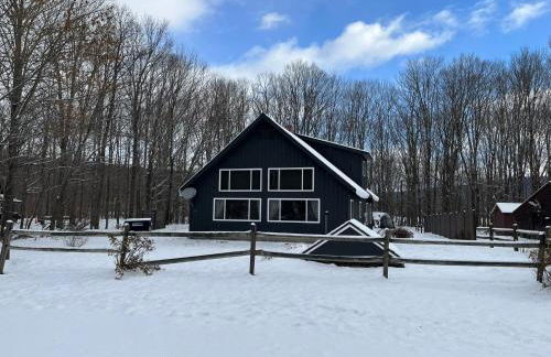 Ski Chalet w-Hot Tub, Only 3 min to Sunday River ski lifts! - Foto 15