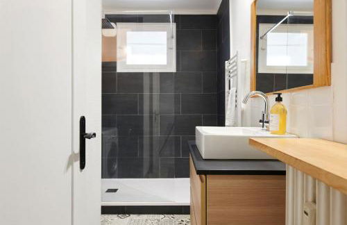 Les Capucines - Appt proche Talensac avec parking - Foto 18