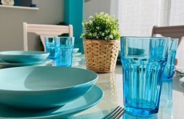 APARTAMENTO SITUADO EN EL CENTRO CON 3 HABITACIONES, DISPONE DE AIRE ACONDICIONADO Y WIFI A 150m DE LA PLAYA Y EL CASTILLO - Photo 1