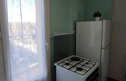 Joli F2 45m2 parking privé proche tram ligne 1 et 2 - Photo 6