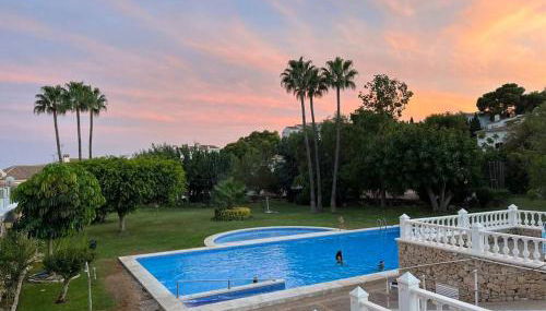 Duplex in residential complex with pool - Photo 2, Garden