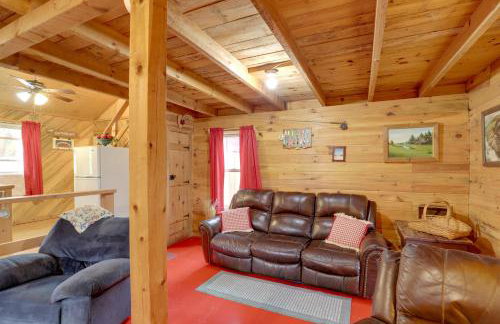 Blue Ridge Hideaway! Cabin with Hot Tub and Views - Foto 6