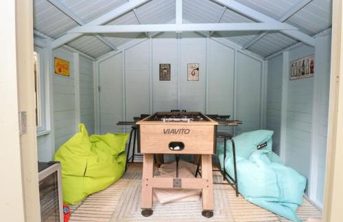 The Lodge - Photo 32