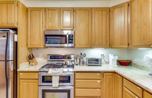 13 Mi to Beach! Forest Brook Creekfront Cabin - Foto 13