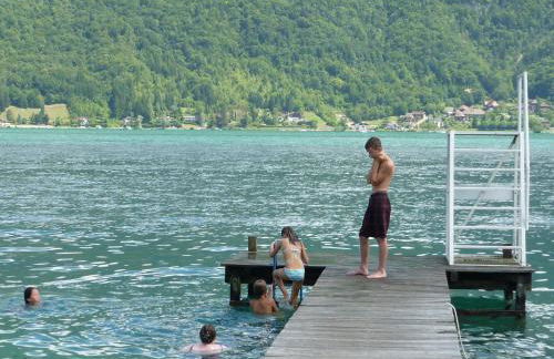 Le Nid du Lac, appartement en duplex au bord du lac d'Annecy, résidence avec plage privée - Foto 15
