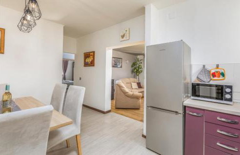 Cozy Apartment In Pilkovici With Wifi - Photo 34