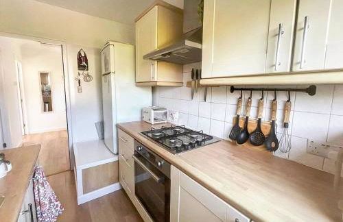 Peaceful first floor apartment close to town centre - Foto 6