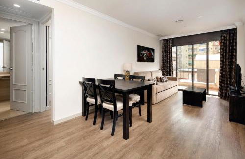 Apartaments-Hotel Hispanos 7 Suiza - Photo 5