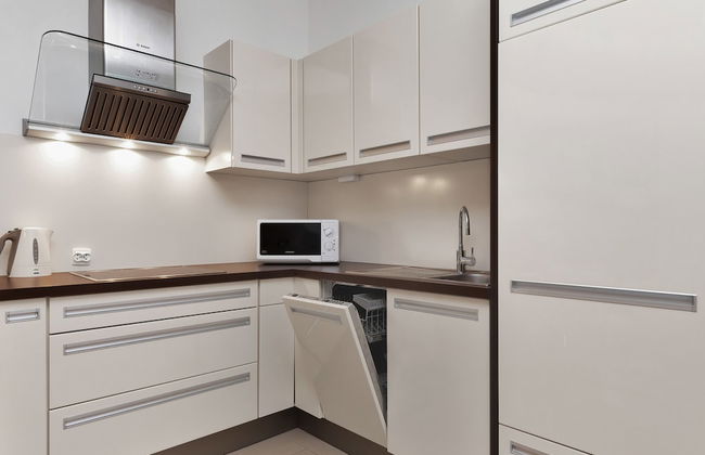 Apartments Lesna 17 by Renters - Photo 2