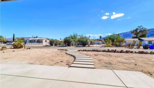 Cozy Fresh Desert Hideaway, 5 mins to Joshua Tree - Foto 2