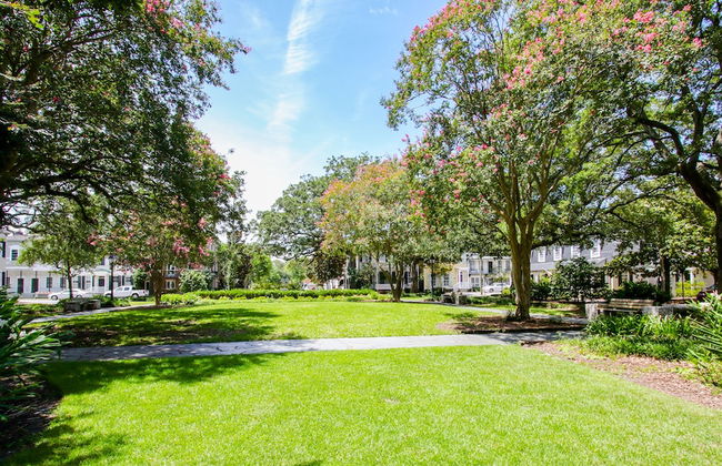 The Irish Bar near Bay Historic Savannah - Photo 68