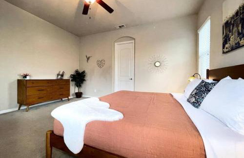 One Story Pet & Family Friendly Fireplace - Foto 25