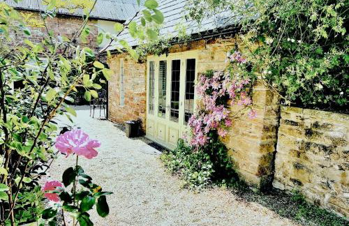 The Buttery Tan House Newland - Foto 1