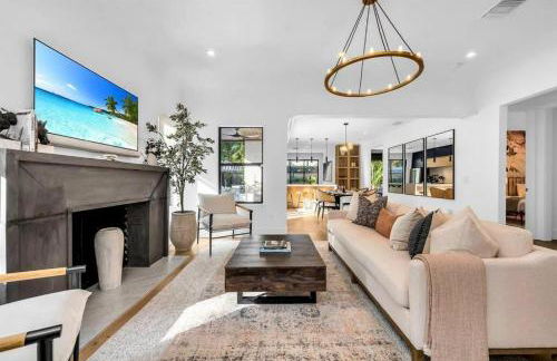 Flamingo Park Paradise: Luxury Poolside Haven - Foto 3