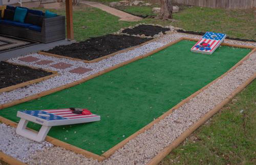 Texas Vacation Home, Game Room & POOL by Sixflags - Foto 45