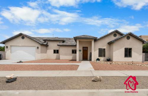 Fireside Oasis Retreat - An Irvie Home - Foto 66