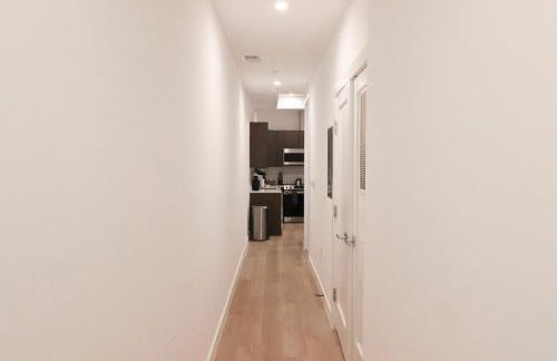 Unit 5 Cozy 1 Bed Room with Queen Bed plus Sofa Pullout - Foto 30