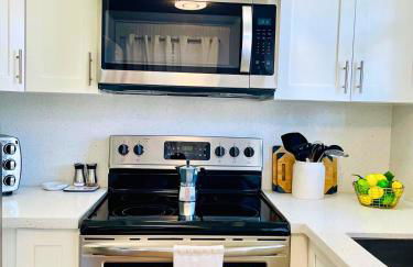 Balcony 2BR Apartment with Free Parking near Freedom Park & Brickell - Foto 26