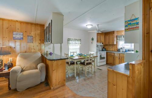 Satsuma Home with Fire Pit and Dunns Creek Access! - Foto 6