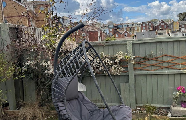 Isle 2-bed Retreat- Sleeps 4, Garden & Games Room - Foto 46