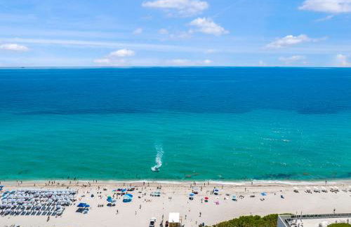 Beachfront Condo with Mesmerizing Views - Foto 8