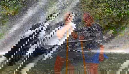 Senderismo por las Cascadas Escondidas - Foto 2, Disfrutando de la ruta de senderismo