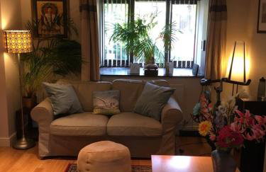 Quiet times away from city noise, but not too far! - Foto 1