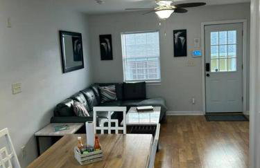 Bay Breeze Bliss-Hot Tub, Bar and Canal 5mi to Beach - Foto 17