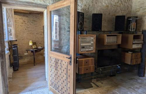 Prieuré restauré avec jardin, charme ancien et commodités modernes, près de l’église à Beaulieu - FR-1-653-145 - Foto 31