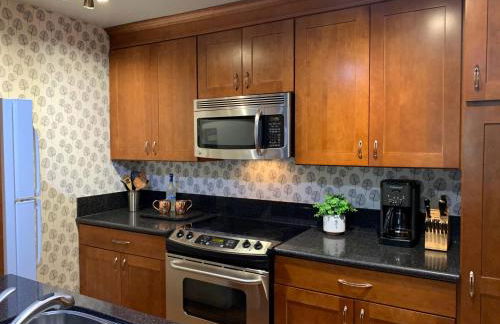 Woodsy retreat near Northstar & lake - Foto 18