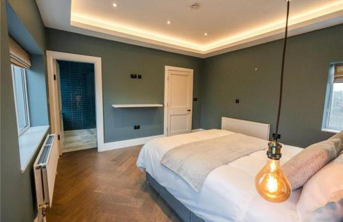 Humberston Avenue Large 4bed - Contractors Welcome & Big Living Area - Photo 27