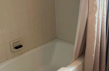 Top Floor Luxury, Sauna, Private Pool, Lake Bellaire Beach, 5 beds, 4 full bath - Foto 28