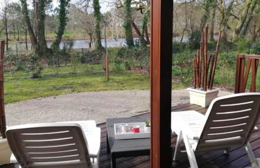 Chalet 19 Cosy bord de Lac, dans domaine avec piscine couverte accueil 4 voyageurs LOUMAELOU - Foto 7