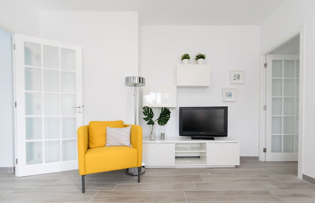 Santa Cruz Downtown Apartment, Luminosidad, Confort y Estilo - Foto 13