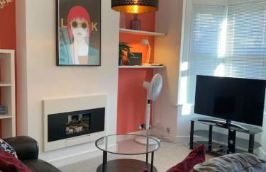 3 Bed Family House Free Parking - Foto 13